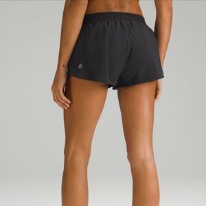 Lululemon Hottie Hot Low-Rise Lined Shorts 2.5” Black Size 6